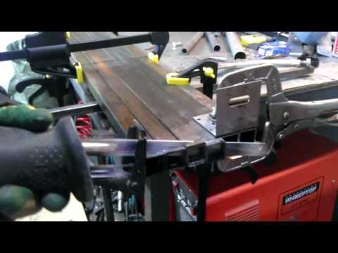 Работа сабельной пилой Bosch PSA 700 E