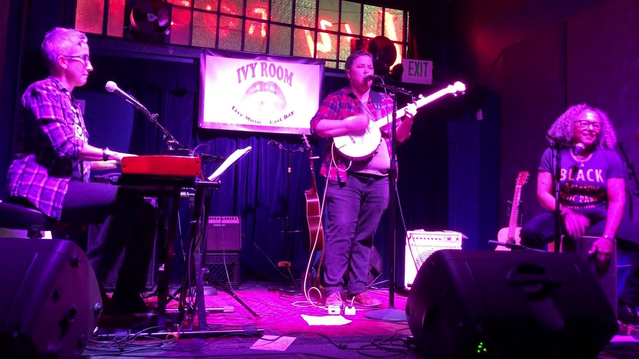 Dillbilly- "Yella Bird" (Live Video) featuring Julie Wolf & Vicki Randle