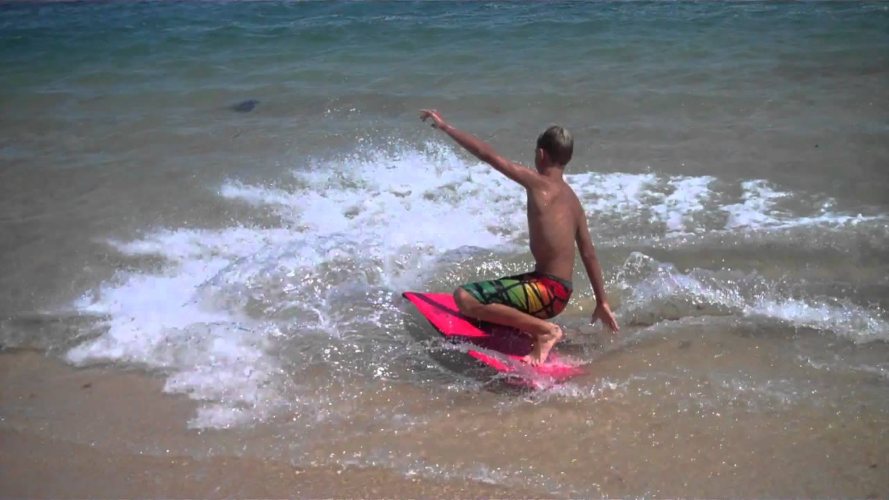 Mini spray on bodyboard in DK (drop knee) YouTube