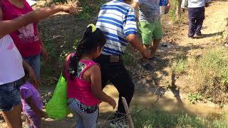 1 Cortando Mango - Ica