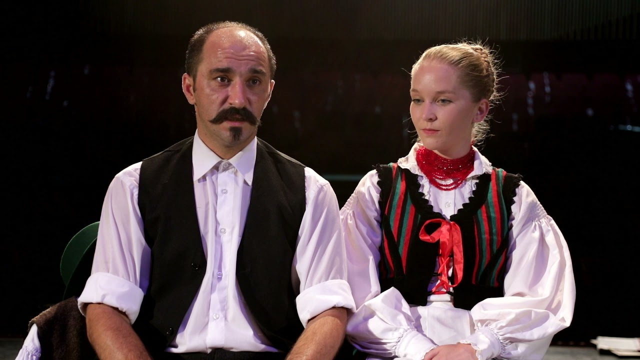 Mezökölpényi táncok - bemutató