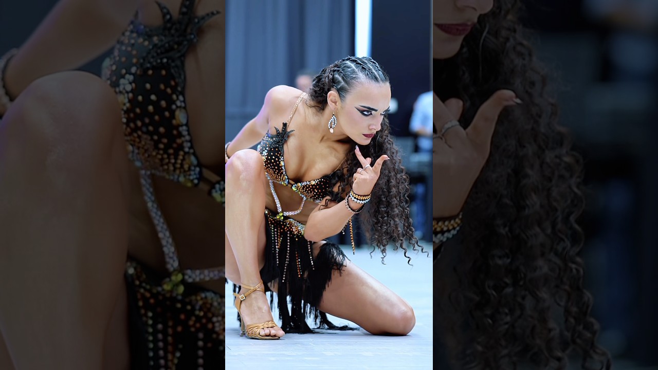 That stare 😨 @alisia_demola_ 🇮🇹