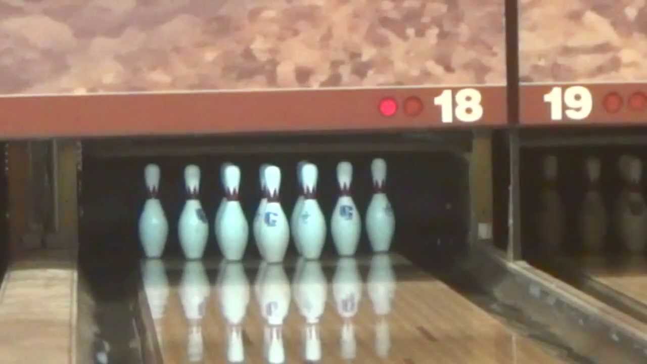 Close Up Bowling at Red Rock Lanes (Red Rock) Part 1/6: Bowling better than I was last weekend ...