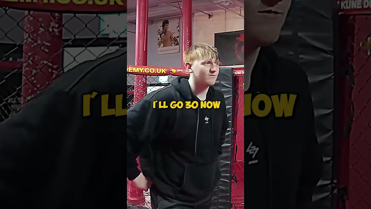 Том Аспинелл показал разгневанному рыжему, почему у него самый сильный удар ногой