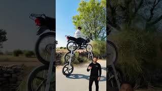 ¿Es esta la moto más alta del mundo? Un invento que desafía la física #ingenieria #moto #shorts
