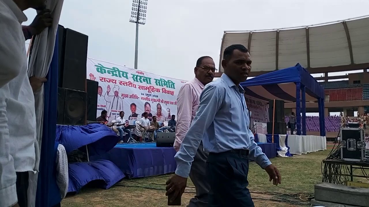 Pawan Roy Kendriya Saraswati ki shadi Mein Maza Kiya Pawan ji ke gana subscribe Jarur Kare bhejo