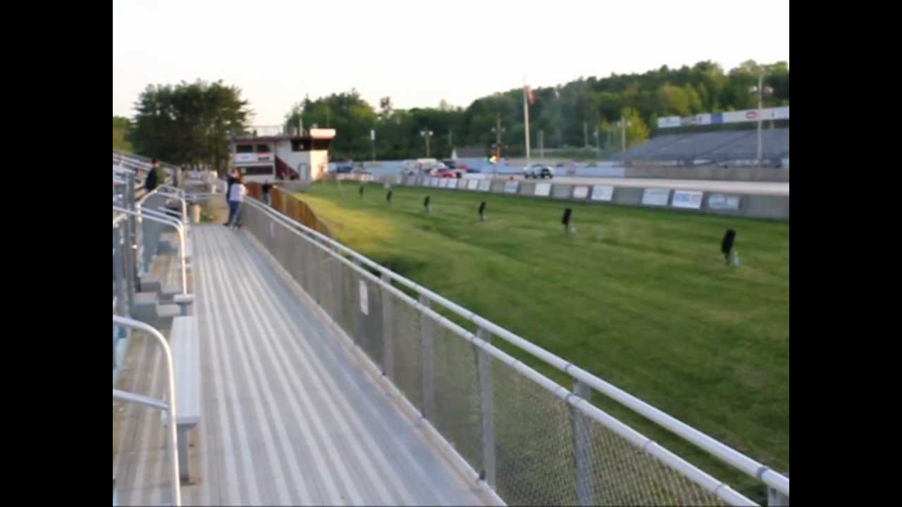 GT500 vs. SRT-4 (pie)