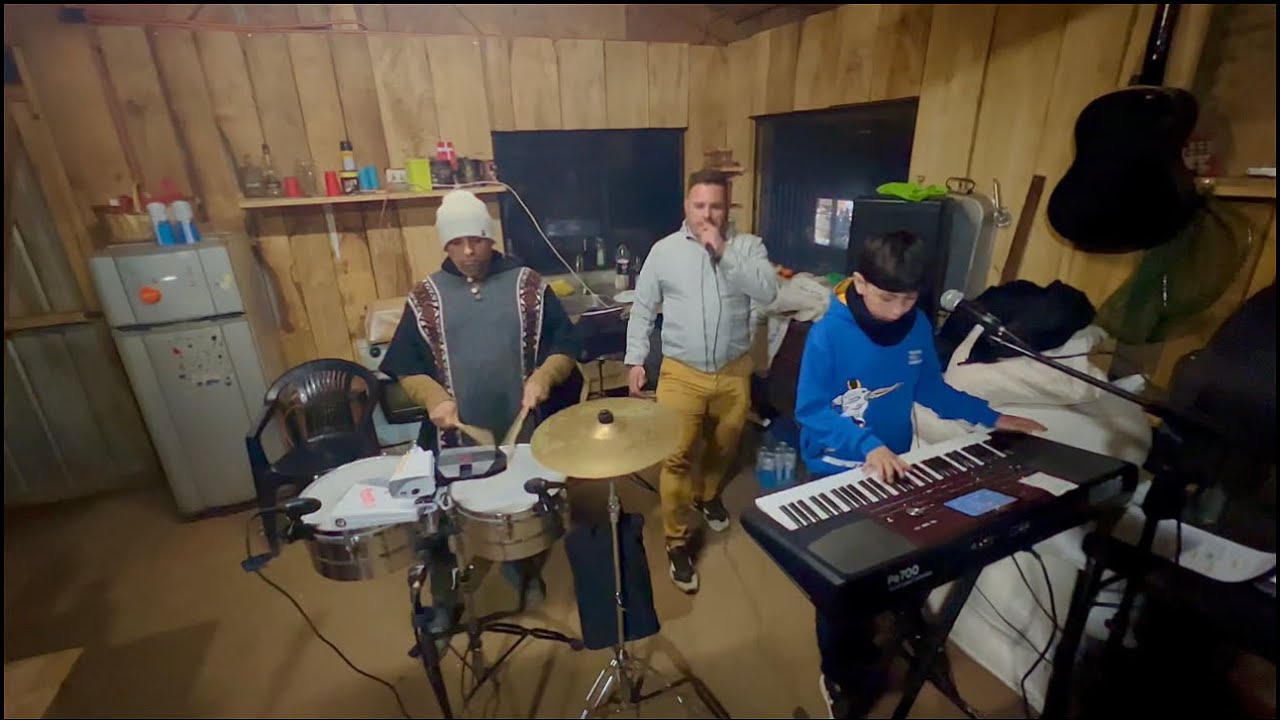 Mix Arrullo Mañanero en ENSAYO / 3D TEQUILA / JUNTO A FRANCISCO TACO CASTILLO, AL LADO DEL FOGÓN 