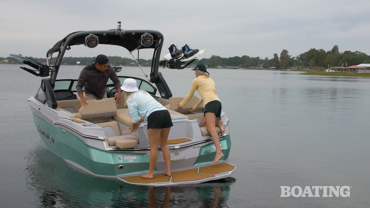 2022 Boat Buyers Guide: MasterCraft XStar S