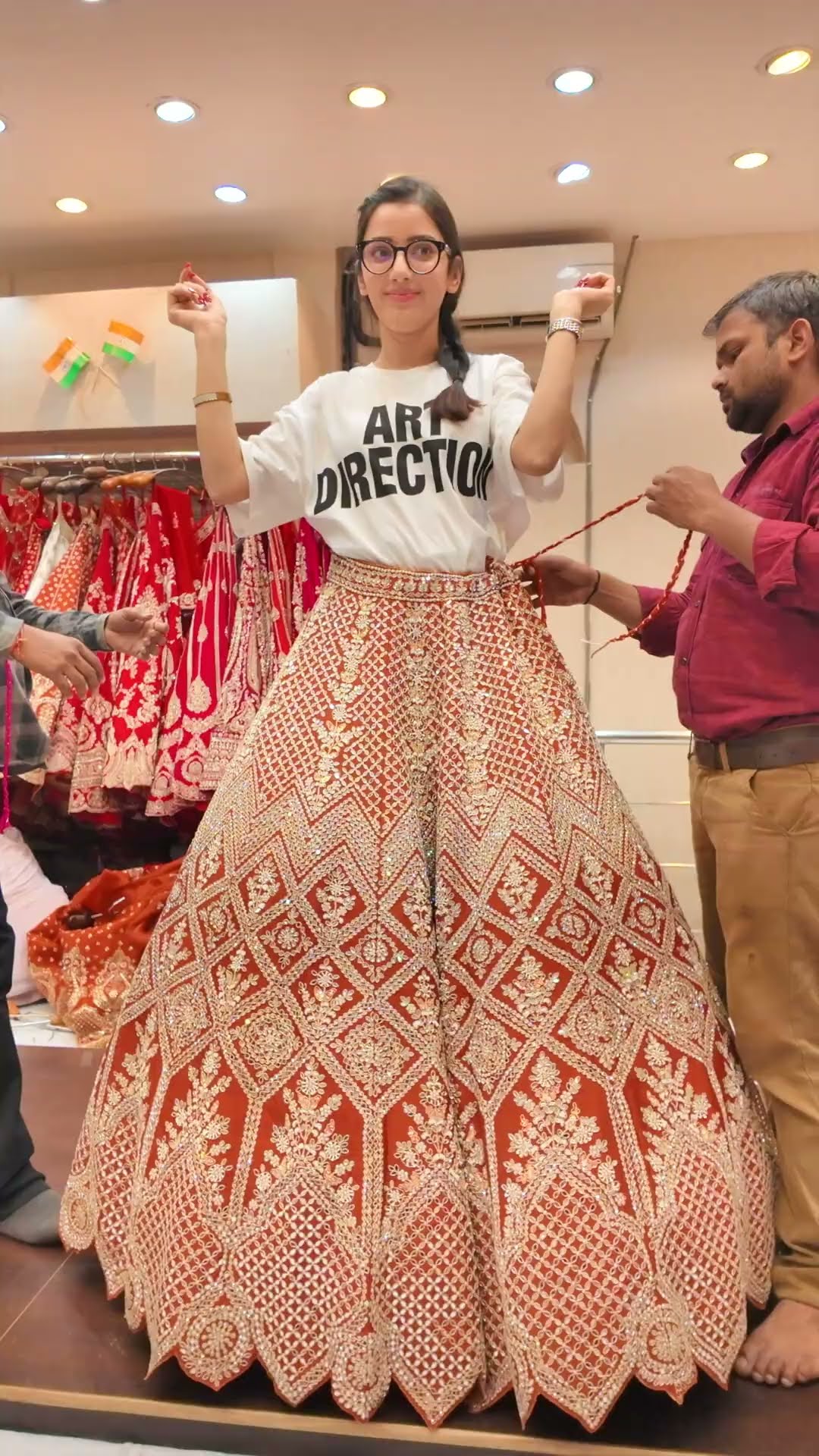 Kisi ki Shaadi ka Joda Faad Diya ? #minivlog #neetubisht #youtubeshorts #lakhneet  #wedding