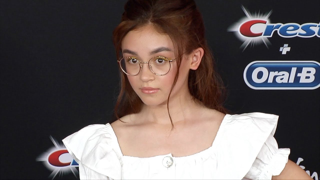 celebrity family feud Anna Cathcart "Toy Story 4" World Premiere Red