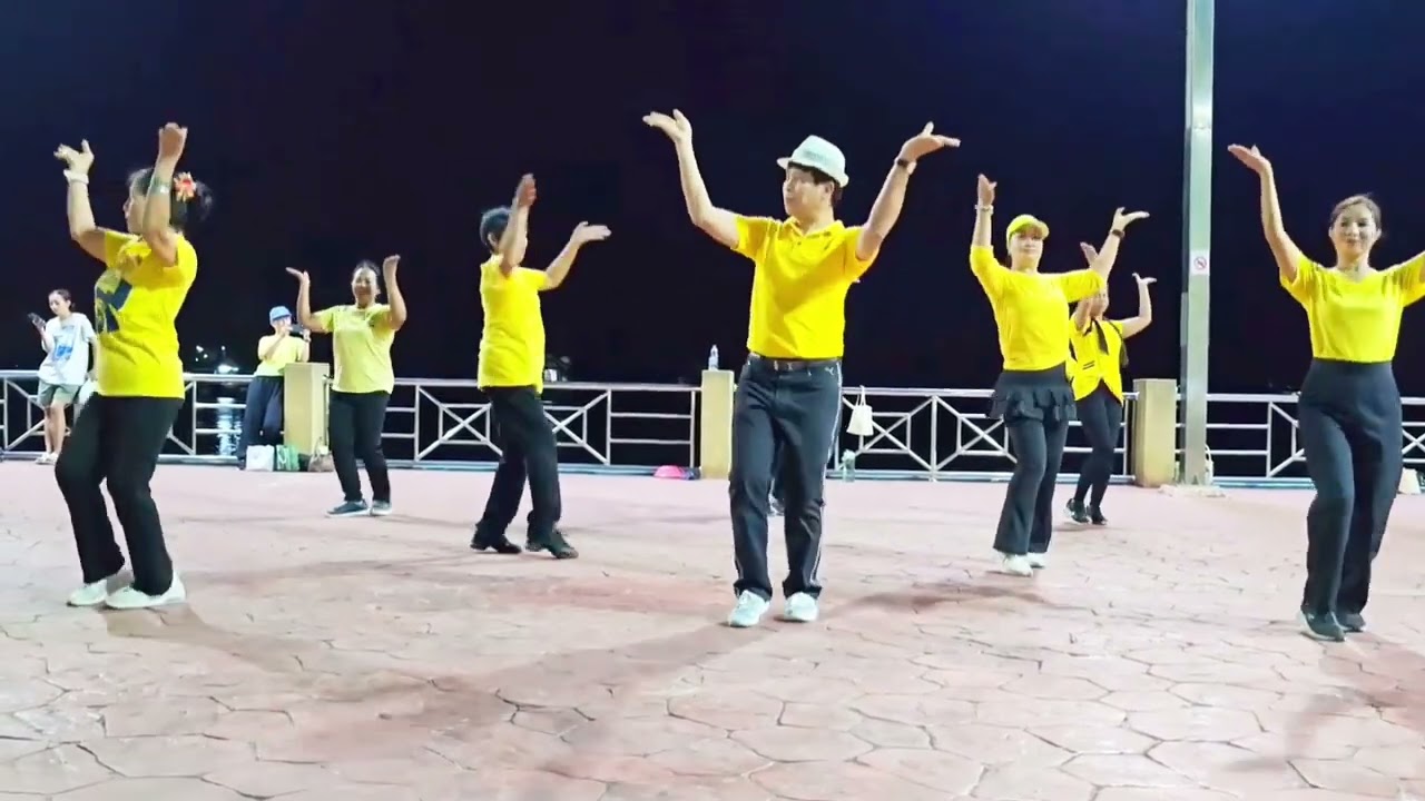 บาสโลป เพลงดีดพิณกล่อมโขง