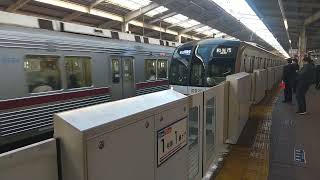 【入線】和光市駅に東京メトロ有楽町線10000系回送が入線　ミニ８７９