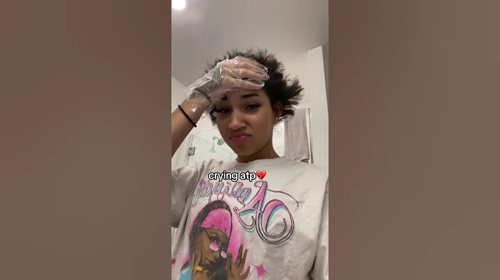 Watch me cut my hair into finger waves #oqhair #haircut #fingerwaves #shorthairstyles #naturalhair