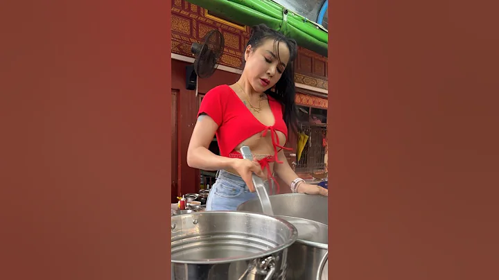 Funny Chef Serves Delicious Pork Noodle Soup - Thai Street Food - DayDayNews