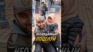 ДЕВОЧКА ПРОДАЁТ САЛФЕТКИ ЗА 50 РУБЛЕЙ #shorts #love #video