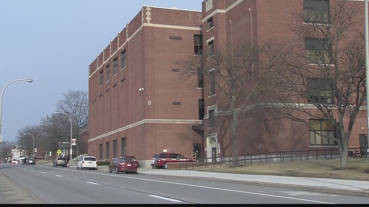 Altoona Area School District gives parents option to choose in person