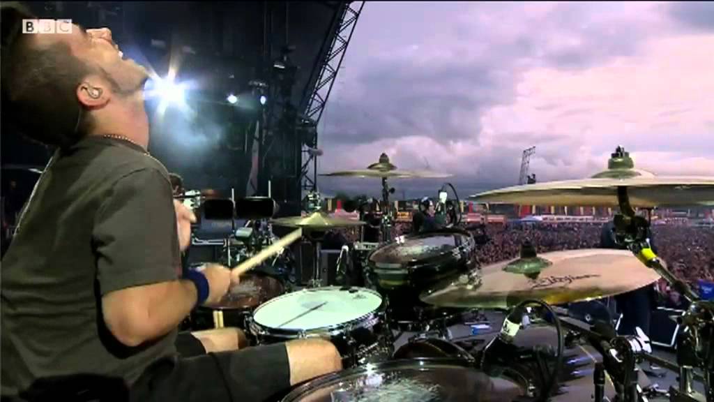 The Offspring perform 'Self Esteem' at Reading Festival 2011,BBC