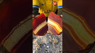 Discovery of gold-striped jade #gemstone #crystals #diamond #jade #gold