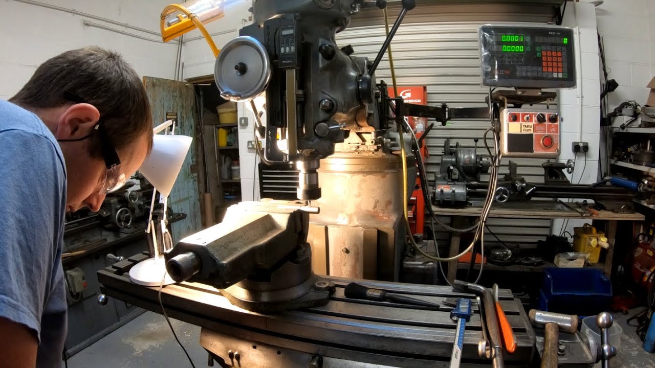 Rc model making, Bridgeport milling machine - YouTube