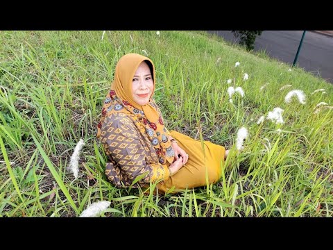 Lara Hati LALUNA | Cover by icha annisa | video lirik