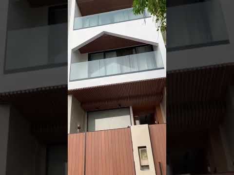 Video Cửa cổng bằng gỗ nhựa composite #gỗnhựangoàitrời... - youtube