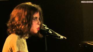 Video thumbnail of "Laurie Darmon - Il est six heures du matin (Prix Moustaki 2015)"