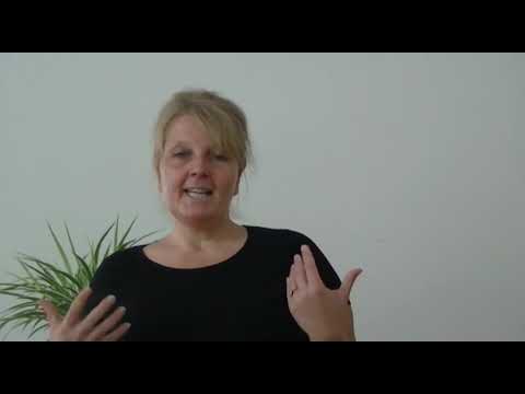 Video: Vzťah S Mamou