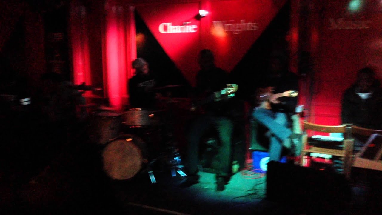 Mitchell Urahara Piano, on stage at Charlie Wrights Nov2014