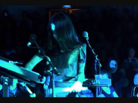 Hope Sandoval - Blue Bird - Live 2009, London, pt.9