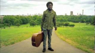 Michael Kiwanuka feat. Dan Auerbach - Lasan chords