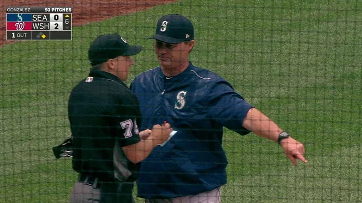 SEA@WSH: Servais gets ejected after arguing