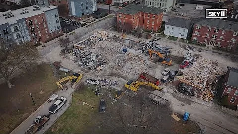 RAW | Crews demolish Louisville apartment complex after large fire