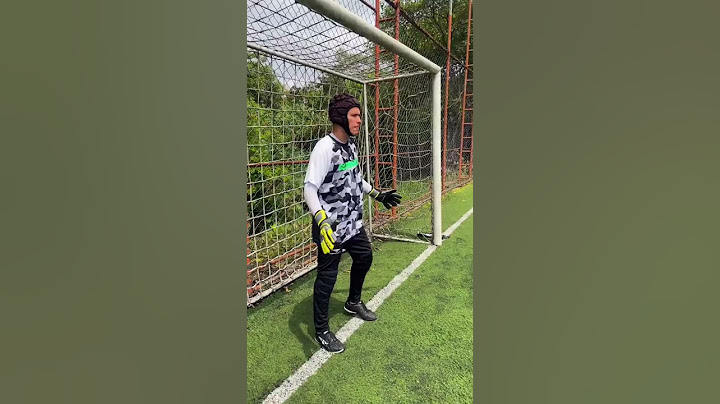 Como pegar pênaltis - tutorial de goleiro