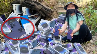 Great Day... How I Found TWO iPhone 14 Pro Max in an Old Bag on a Landfill !