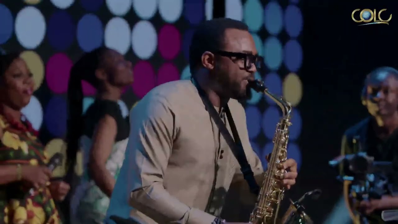 🔥🎷ENERGETIC AFRICAN PRAISE MEDLEY (PT3) || Featuring Tosin Oni (Saxophonist) & the COLC Choir🔥