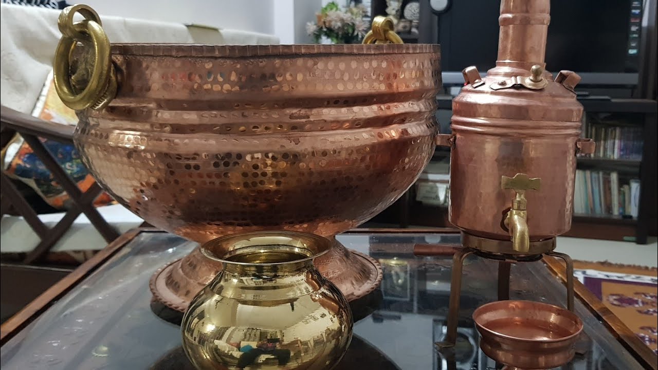 तांब्याचे घंगाळे स्नानासाठी आणि लग्न घटीका भरली असे बघण्यासाठी वापरले जायचे l माहिती ।