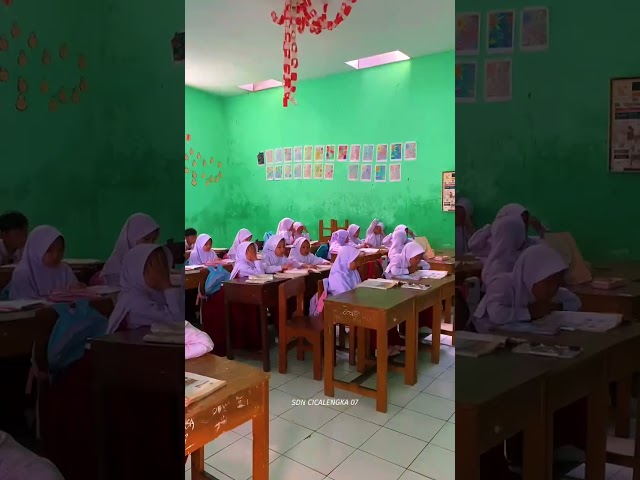 GLS (Gerakan Literasi Sekolah) SDN CICALENGKA 07 @leksambedaskabbandung @majalahhibar class=