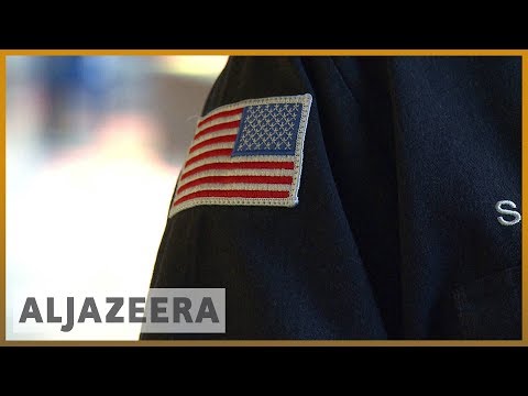 🇺🇸 US government shutdown affects 800,000 federal workers l Al Jazeera English