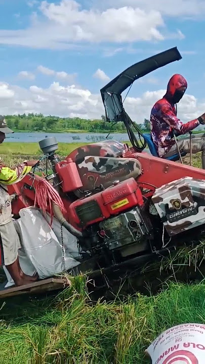 story wa lagu DJ mesin combine // panen padi petani muda WGM