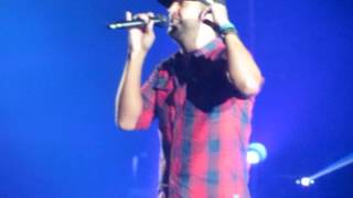 Luke Bryan Do I 3-10-17 Fayetteville NC