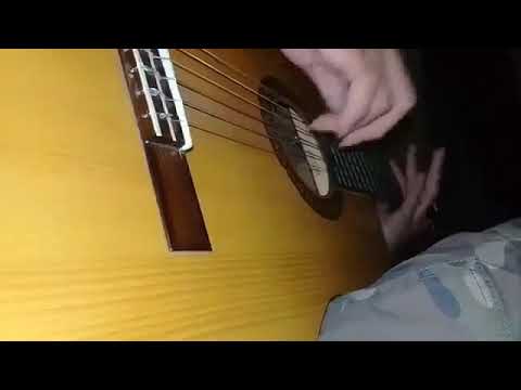 Main gitar tengah malam.......