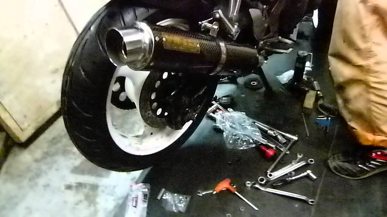 バンディット 250 初期型 WR's カーボンスリップオン（GJ77A)新品
