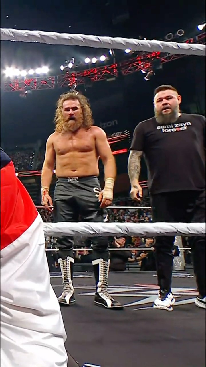 WHAT IS GOING ON?!?! ? #RawOnNetflix #WWERaw