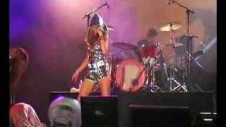 Paulina Rubio Perros Live 31-07-07 Milano Latinoamericando