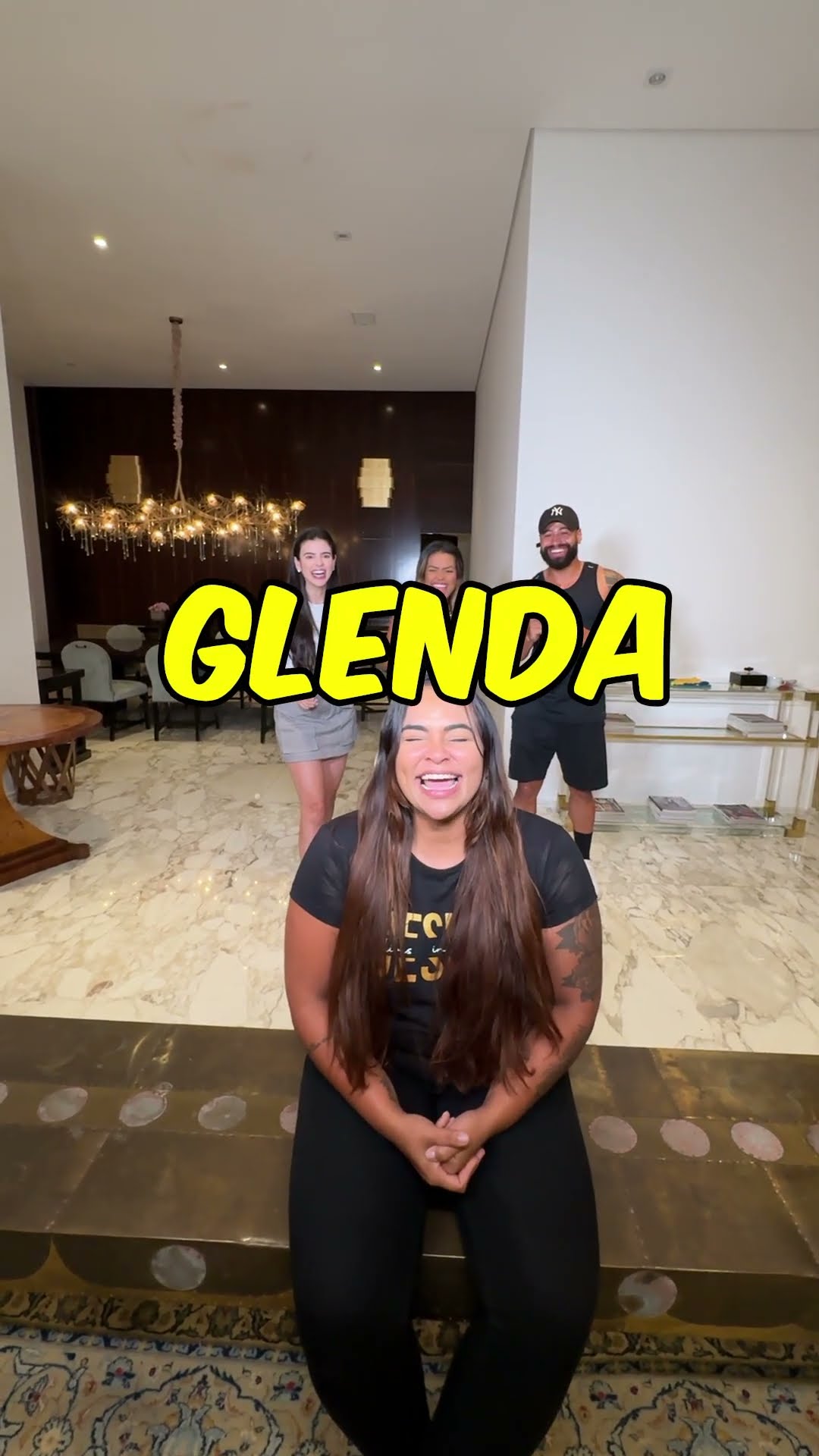 QUEM TACOU A BOLINHA?