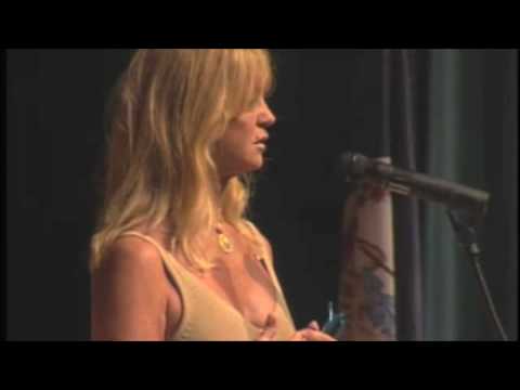 Goldie Hawn at Alexandria School Convocation 3