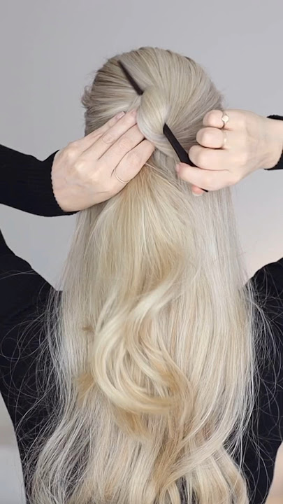 Berikut versi yang diperlambat dari gaya rambut setengah ke atas dan setengah ke bawah yang mudah ini❤️