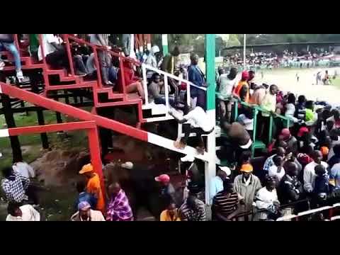 THEY WALKED OUT ON RAILA & MARTHA KARUA IN NAROK DURING AZIMIO RALLY. SEE WHAT CITIZEN TV WON'T SHOW