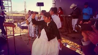 Ministerio Instrumental Saxo Nueva Luz . Canta Hmna. Martha Flores En Vivo.